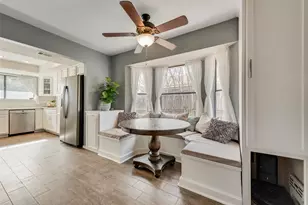 449 Meadowhill Dr, Benbrook, TX 76126 - Photo 13