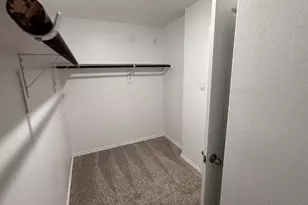 560 Marsh St, Cleburne, TX 76033 - Photo 11