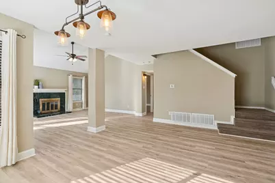 1523 Bennington Court, Grapevine, TX 76051 - Photo 5