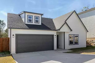 2619 Hillside Dr, Granbury, TX 76048 - Photo 3