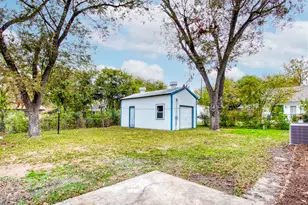 11521 Fernald Ave, Dallas, TX 75218 - Photo 31