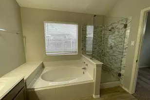 7709 Amsterdam Ln, Arlington, TX 76002 - Photo 9