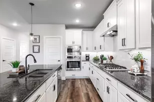 905 Bent Brook Rd, Little Elm, TX 75068 - Photo 13