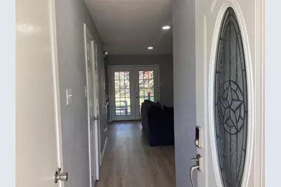 245 E Malone Avenue, Crowley, TX 76036 - Photo 29