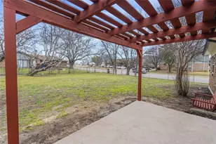 245 E Malone Ave, Crowley, TX 76036 - Photo 35