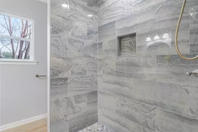 245 E Malone Avenue, Crowley, TX 76036 - Photo 21