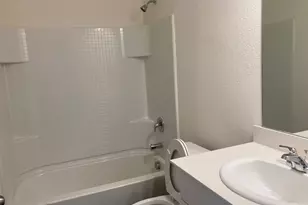 2640 Salado Creek Ln, Glenn Heights, TX 75154 - Photo 7