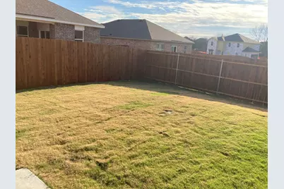 2640 Salado Creek Lane, Glenn Heights, TX 75154 - Photo 17