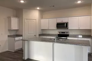 2640 Salado Creek Ln, Glenn Heights, TX 75154 - Photo 3