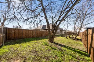 502 W 2nd St, Venus, TX 76033 - Photo 23