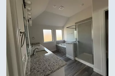 502 W 2nd Street, Venus, TX 76033 - Photo 5