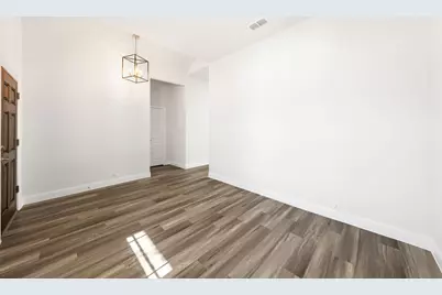 502 W 2nd Street, Venus, TX 76033 - Photo 3