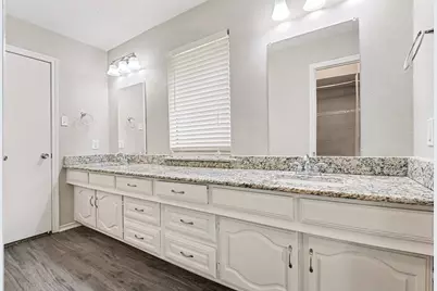 2242 Carmel Drive, Carrollton, TX 75006 - Photo 15