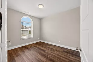 4706 Pin Oak Ct, Aubrey, TX 76227 - Photo 3