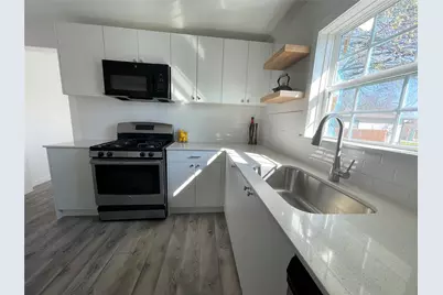 1305 Hobson Avenue, McKinney, TX 75069 - Photo 5