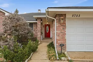 5703 Prescott Dr, Arlington, TX 76018 - Photo 1