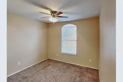 916 Silver Streak Drive, Saginaw, TX 76131 - Photo 11