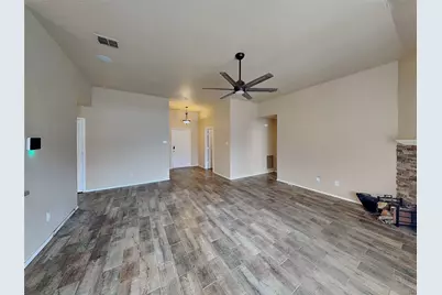 916 Silver Streak Drive, Saginaw, TX 76131 - Photo 3