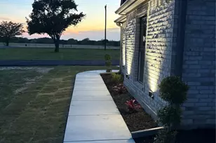 25 Pear Tree Ln, Collinsville, TX 76233 - Photo 29