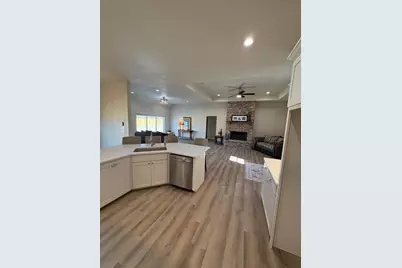 25 Pear Tree Lane, Collinsville, TX 76233 - Photo 5