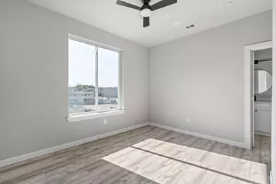 948 S Corinth Street #1, Dallas, TX 75215 - Photo 23