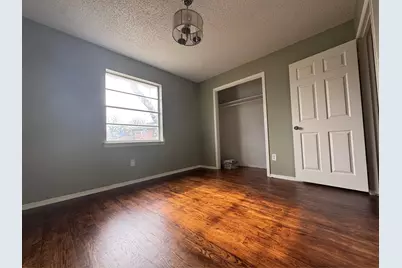 811 Manhattan Drive, Dallas, TX 75217 - Photo 5