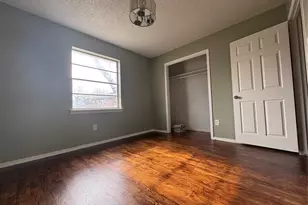 811 Manhattan Dr, Dallas, TX 75217 - Photo 5