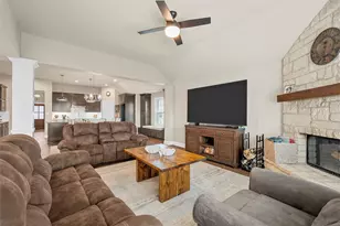 916 Cumberland St, McGregor, TX 76657 - Photo 7