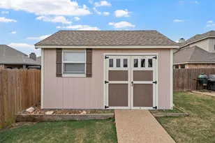 916 Cumberland St, McGregor, TX 76657 - Photo 31