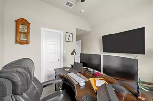 916 Cumberland St, McGregor, TX 76657 - Photo 19