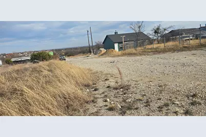 106 Sparrow, Azle, TX 76020 - Photo 5