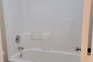 1404 Hummingbird Ct, Crowley, TX 76036 - Photo 7