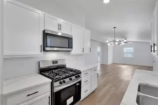 826 Jardin Dr, Mesquite, TX 75149 - Photo 7