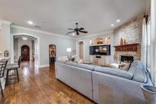 8605 Labron Ave, Dallas, TX 75209 - Photo 15
