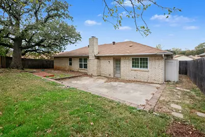 2424 Meadow Creek, Bedford, TX 76021 - Photo 17