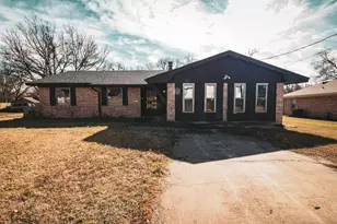 1120 E Wells Ave, Sherman, TX 75090 - Photo 1