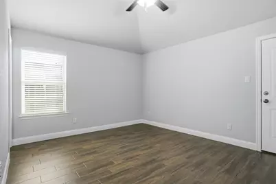 505 W Boyce Avenue, Fort Worth, TX 76115 - Photo 9