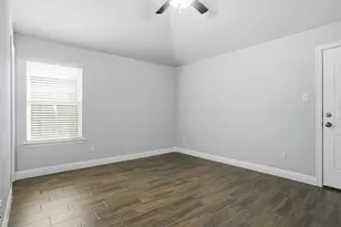 505 W Boyce Ave, Fort Worth, TX 76115 - Photo 9