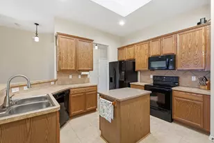 2607 Parkridge Dr, Corinth, TX 76210 - Photo 9