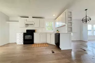 332 Water View Ln, Weatherford, TX 76085 - Photo 5