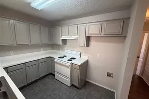 8175 Waterside Trail, Fort Worth, TX 76137 - Photo 9
