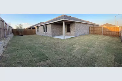 521 Marsh Street, Cleburne, TX 76033 - Photo 15