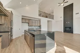 7622 Lanier Ln, Grand Prairie, TX 75054 - Photo 11