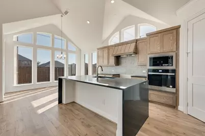 7622 Lanier Lane, Grand Prairie, TX 75054 - Photo 9