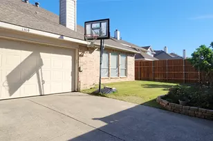 1304 Hillcrest Dr, Allen, TX 75002 - Photo 27