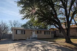 1725 Bunch Dr, Fort Worth, TX 76112 - Photo 1