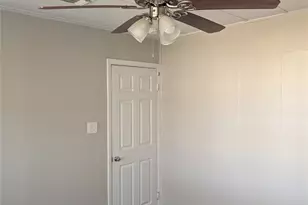 1725 Bunch Dr, Fort Worth, TX 76112 - Photo 11