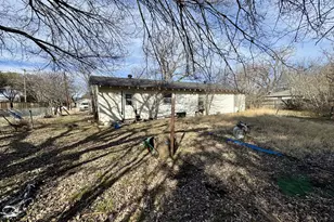 613 W Main St, Crowley, TX 76036 - Photo 25