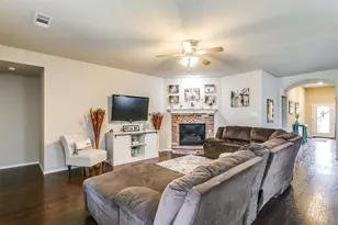 1629 Ridge Creek Ln, Aubrey, TX 76227 - Photo 7