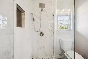 2715 Bonnywood Ln, Dallas, TX 75233 - Photo 29